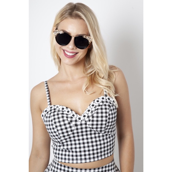 Voodoo Vixen Tops - Voodoo Vixen Addison Gingham crop top med